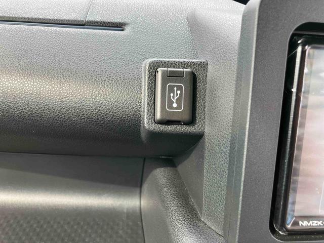 タントカスタムＸ４ＷＤ　ＣＶＴ　６６０ｃｃ　カーナビ　ドライバー　サイドエアバッグ　衝突被害軽減ブレーキ　横滑り防止装置　ＡＢＳ　アイドリングストップ　プッシュボタンスタート　両側電動スライドドア　ベンチシート（福島県）の中古車