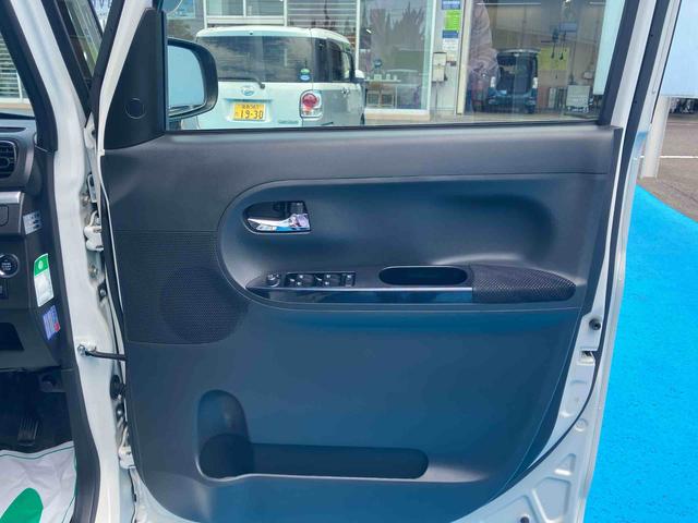 タントカスタムＲＳ　トップエディションＳＡII４ＷＤ　ターボ　６６０ｃｃ　車いす用クレーン付車　衝突被害軽減ブレーキ　横滑り防止装置　ＡＢＳ　アイドリングストップ　プッシュボタンスタート　両側電動スライドドア　カーナビ　バックモニター　ＥＴＣ（福島県）の中古車