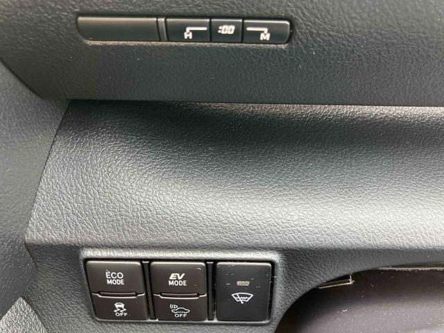シエンタハイブリッドＧ　クエロ２ＷＤ　ＣＶＴ　１５００ｃｃ　オートエアコン　革巻きステアリング　ＵＶカットガラス　カーナビ　ＥＴＣ車載器　両側電動スライドドア　横滑り防止装置　ＡＢＳ　プッシュボタンスタート　スマートキー（福島県）の中古車