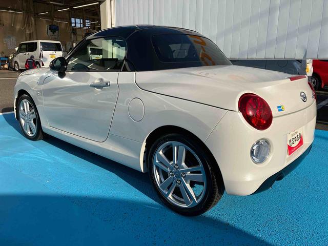 コペンセロ　Ｓ２ＷＤ　５速マニュアル　６６０ｃｃ　ターボ　電動開閉ルーフ　レカロシート　純正ナビ　バックモニター　ＥＴＣ車載器　ＡＢＳ　運転席・助手席エアバッグ　ＭＯＭＯステアリング　ワンオーナー車（福島県）の中古車