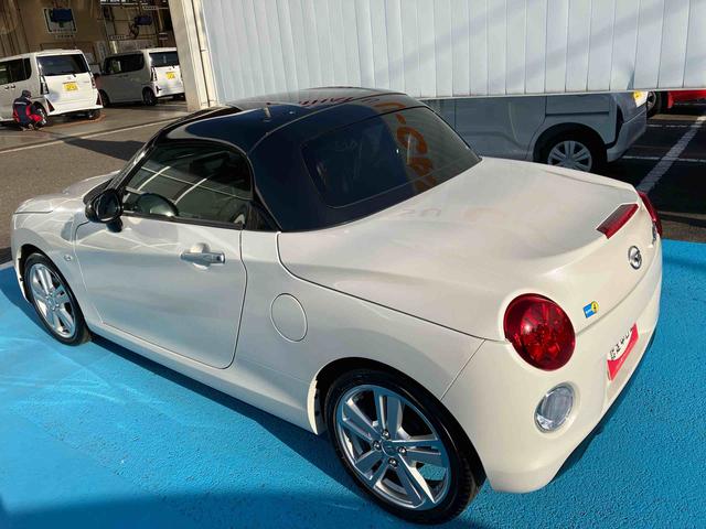 コペンセロ　Ｓ２ＷＤ　５速マニュアル　６６０ｃｃ　ターボ　電動開閉ルーフ　レカロシート　純正ナビ　バックモニター　ＥＴＣ車載器　ＡＢＳ　運転席・助手席エアバッグ　ＭＯＭＯステアリング　ワンオーナー車（福島県）の中古車