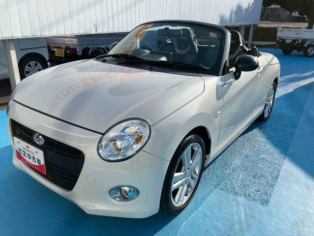 コペンセロ　Ｓ２ＷＤ　５速マニュアル　６６０ｃｃ　ターボ　電動開閉ルーフ　レカロシート　純正ナビ　バックモニター　ＥＴＣ車載器　ＡＢＳ　運転席・助手席エアバッグ　ＭＯＭＯステアリング　ワンオーナー車（福島県）の中古車