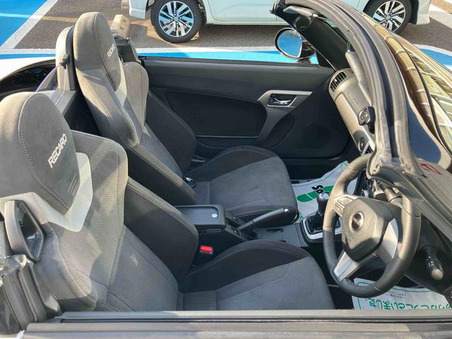 コペンセロ　Ｓ２ＷＤ　５速マニュアル　６６０ｃｃ　ターボ　電動開閉ルーフ　レカロシート　純正ナビ　バックモニター　ＥＴＣ車載器　ＡＢＳ　運転席・助手席エアバッグ　ＭＯＭＯステアリング　ワンオーナー車（福島県）の中古車