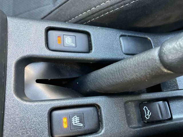 コペンセロ　Ｓ２ＷＤ　５速マニュアル　６６０ｃｃ　ターボ　電動開閉ルーフ　レカロシート　純正ナビ　バックモニター　ＥＴＣ車載器　ＡＢＳ　運転席・助手席エアバッグ　ＭＯＭＯステアリング　ワンオーナー車（福島県）の中古車