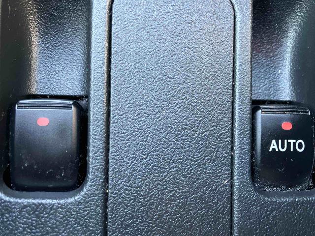 コペンセロ　Ｓ２ＷＤ　５速マニュアル　６６０ｃｃ　ターボ　電動開閉ルーフ　レカロシート　純正ナビ　バックモニター　ＥＴＣ車載器　ＡＢＳ　運転席・助手席エアバッグ　ＭＯＭＯステアリング　ワンオーナー車（福島県）の中古車