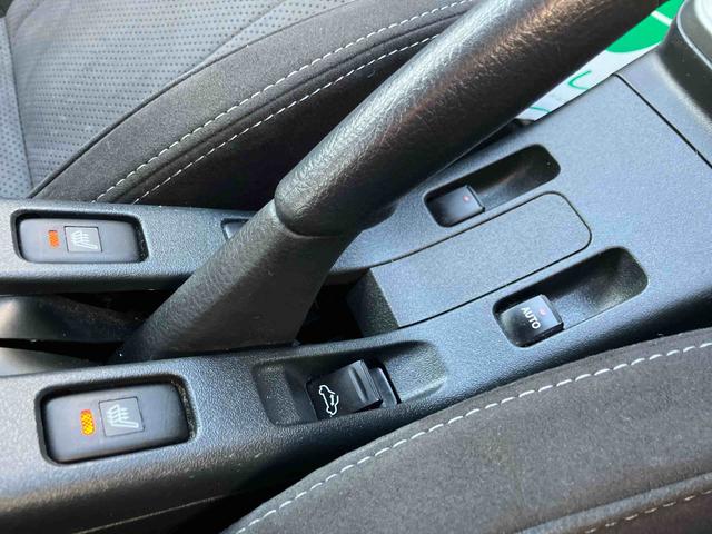 コペンセロ　Ｓ２ＷＤ　５速マニュアル　６６０ｃｃ　ターボ　電動開閉ルーフ　レカロシート　純正ナビ　バックモニター　ＥＴＣ車載器　ＡＢＳ　運転席・助手席エアバッグ　ＭＯＭＯステアリング　ワンオーナー車（福島県）の中古車