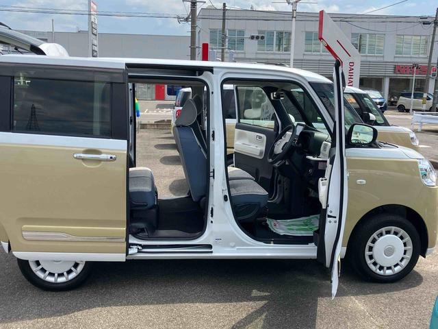ムーヴキャンバスストライプスＧ４ＷＤ　６６０ｃｃ　両側電動スライドドア　ホットカップホルダー　ナビ　バックモニター　衝突被害軽減ブレーキ　横滑り防止装置　ＡＢＳ　サイドエアバッグ　アイドリングストップ　プッシュボタンスタート（福島県）の中古車