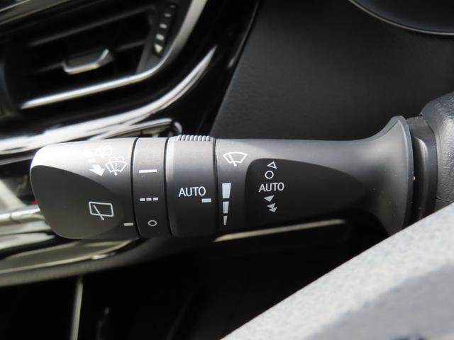 Ｃ−ＨＲＧ　モード　ネロ　セーフティプラス２ＷＤ　ＣＶＴ　１８００ｃｃ　ナビ　全方位モニター　ＥＴＣ車載器　クルーズコントロール　革巻きステアリング　衝突被害軽減ブレーキ　横滑り防止装置　ＡＢＳ　サイドエアバッグ　プッシュボタンスタート（福島県）の中古車