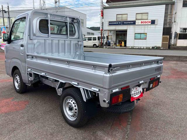 ハイゼットトラックスタンダード 農用スペシャル4WD CVT 660cc 衝突被害軽減ブレーキ 横滑り防止装置 ABS 運転席・助手席エアバッグ アイドリングストップ リヤ4枚リーフスプリング 荷台作業灯 あゆみ板掛テールゲート(福島県)の中古車