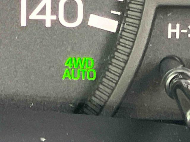 ハイゼットトラックスタンダード　農用スペシャル４ＷＤ　ＣＶＴ　６６０ｃｃ　衝突被害軽減ブレーキ　横滑り防止装置　ＡＢＳ　運転席・助手席エアバッグ　アイドリングストップ　リヤ４枚リーフスプリング　荷台作業灯　あゆみ板掛テールゲート（福島県）の中古車