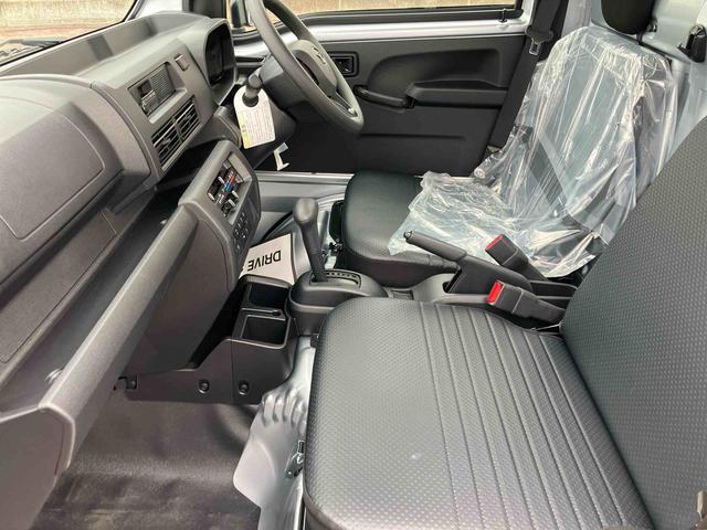 ハイゼットトラックスタンダード　農用スペシャル４ＷＤ　ＣＶＴ　６６０ｃｃ　衝突被害軽減ブレーキ　横滑り防止装置　ＡＢＳ　運転席・助手席エアバッグ　アイドリングストップ　リヤ４枚リーフスプリング　荷台作業灯　あゆみ板掛テールゲート（福島県）の中古車
