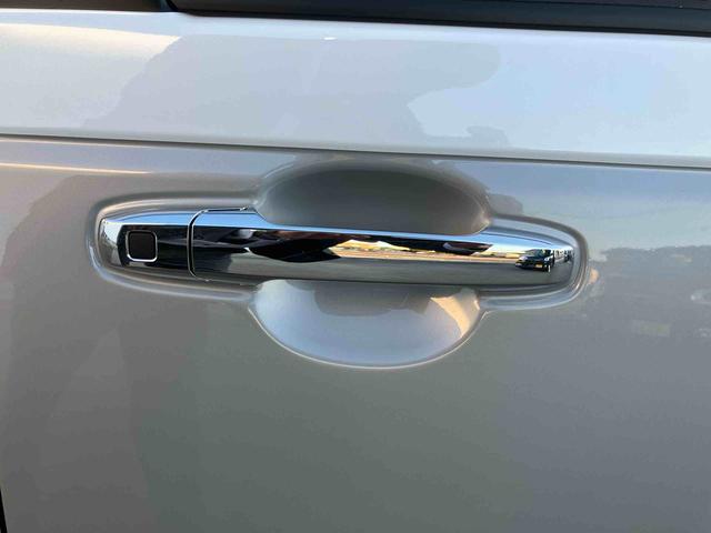 ムーヴキャンバスストライプスＧ２ＷＤ　ＣＶＴ　６６０ｃｃ　衝突被害軽減ブレーキ　横滑り防止装置　ＡＢＳ　アイドリングストップ　プッシュボタンスタート　両側電動スライドドア　ディスプレイオーディオ　バックモニター　シートヒーター（福島県）の中古車