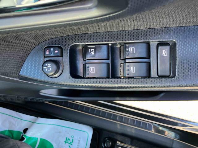 ムーヴＸリミテッドII　ＳＡIII　ワンオーナー車　車検整備付２ＷＤ　ＣＶＴ　６６０ｃｃ　ナビ　バックモニター　オートエアコン　衝突被害軽減ブレーキ　横滑り防止装置　ＡＢＳ　アイドリングストップ　プッシュボタンスタート　運転席シートヒーター　車検整備付（福島県）の中古車