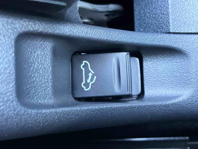 コペンローブ S2WD CVT 660cc 純正ナビ ターボ 電動開閉ルーフ パドルシフト アイドリングストップ プッシュボタンスタート ABS MOMOステアリング オートエアコン シートヒーター(福島県)の中古車