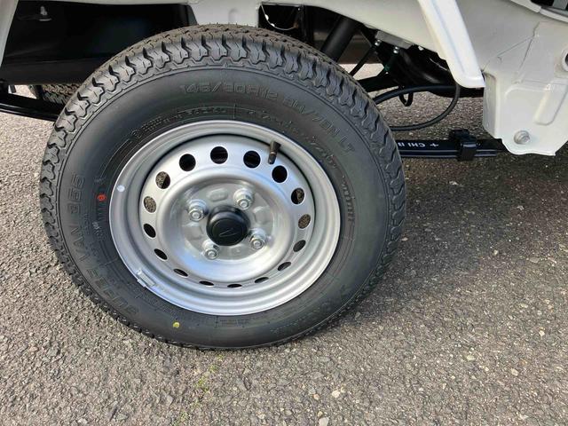 ハイゼットトラックスタンダード　４ＷＤ　届出済未使用車４ＷＤ　　６６０ｃｃ　５速マニュアル　衝突被害軽減ブレーキ　横滑り防止装置　ＡＢＳ　アイドリングストップ　エアコン　パワーステアリング　届出済未使用車（福島県）の中古車