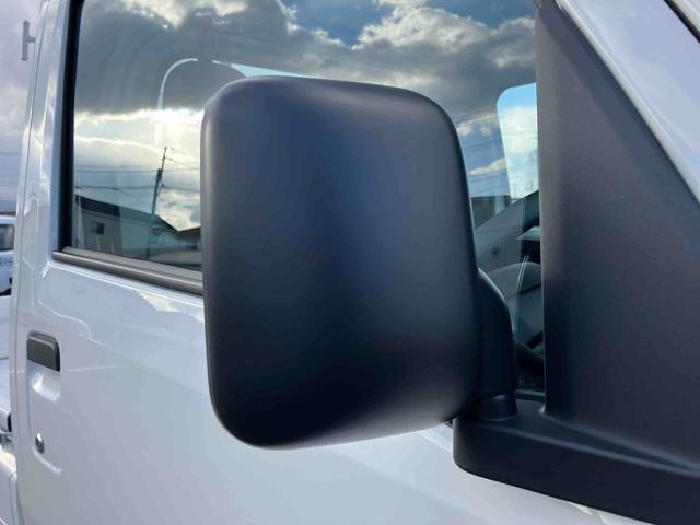 ハイゼットトラックスタンダード　４ＷＤ　届出済未使用車４ＷＤ　　６６０ｃｃ　５速マニュアル　衝突被害軽減ブレーキ　横滑り防止装置　ＡＢＳ　アイドリングストップ　エアコン　パワーステアリング　届出済未使用車（福島県）の中古車