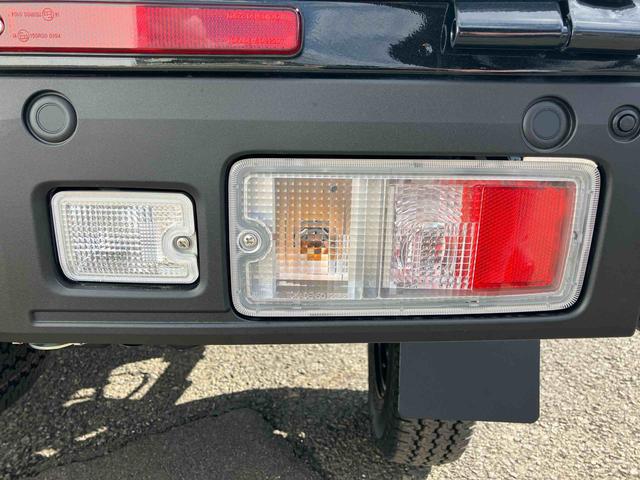 ハイゼットトラックジャンボエクストラ 4WD 届出済未使用車4WD CVT 660cc デフロック 衝突被害軽減ブレーキ 横滑り防止装置 ABS アイドリングストップ プッシュボタンスタート エアコン パワーステアリング パワーウィンドウ 届出済未使用車(福島県)の中古車