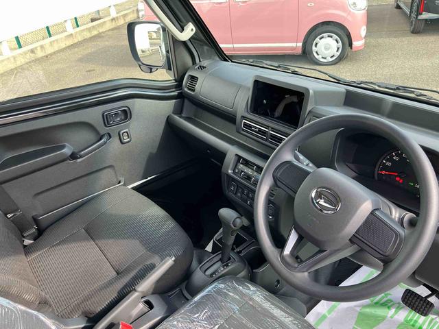 ハイゼットトラックジャンボエクストラ 4WD 届出済未使用車4WD CVT 660cc デフロック 衝突被害軽減ブレーキ 横滑り防止装置 ABS アイドリングストップ プッシュボタンスタート エアコン パワーステアリング パワーウィンドウ 届出済未使用車(福島県)の中古車