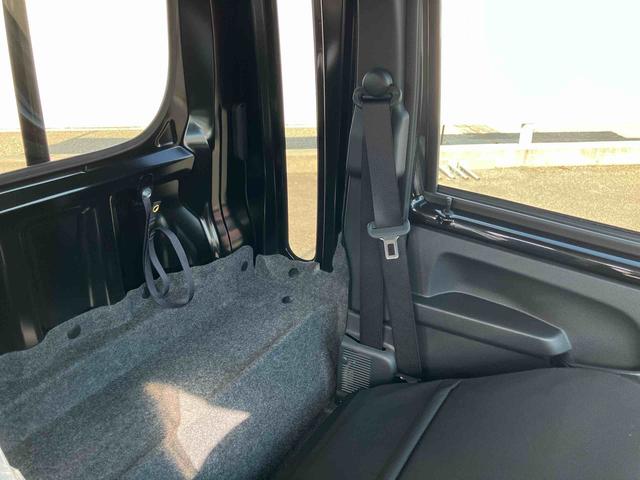 ハイゼットトラックジャンボエクストラ 4WD 届出済未使用車4WD CVT 660cc デフロック 衝突被害軽減ブレーキ 横滑り防止装置 ABS アイドリングストップ プッシュボタンスタート エアコン パワーステアリング パワーウィンドウ 届出済未使用車(福島県)の中古車