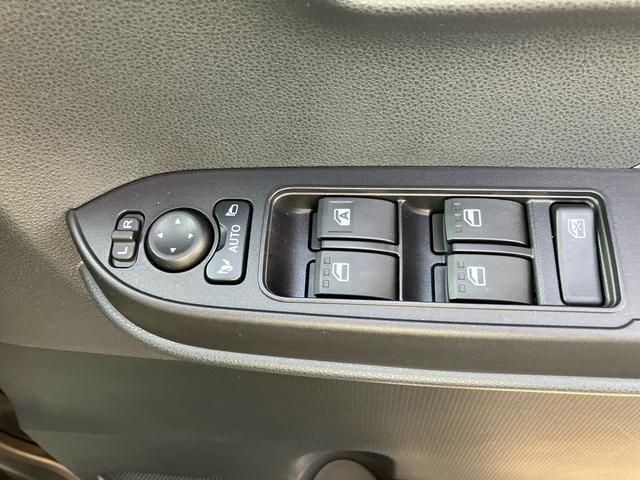 タントカスタムRSリミテッド4WD 660cc ターボ 衝突被害軽減ブレーキ 横滑り防止装置 ABS アイドリングストップ プッシュボタンスタート 両側電動スライドドア ディスプレイオーディオ バックモニター(福島県)の中古車