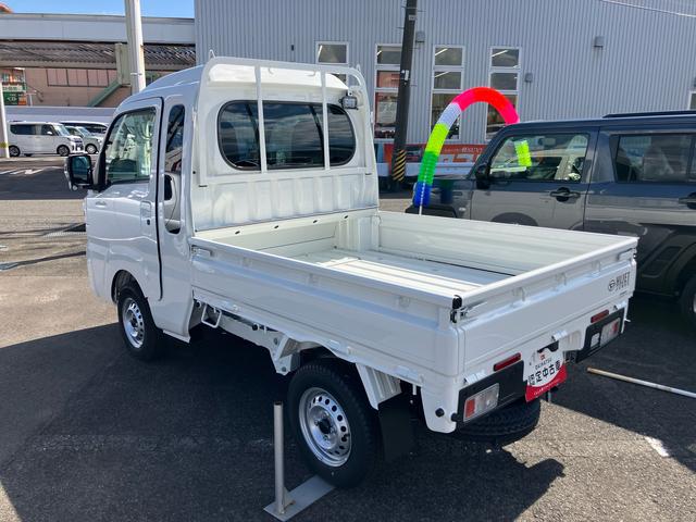 ハイゼットトラックジャンボエクストラ４ＷＤ　ＣＶＴ　６６０ＣＣ　未使用車　荷台作業灯　オーディオ付き　バックカメラ付き　オートライト　衝突被害軽減ブレーキ　　横滑り防止機能　コーナーセンサー　マニュアルエアコン　キーレス（福島県）の中古車