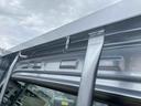 ４ＷＤ　ＣＶＴ　６６０ｃｃ　衝突被害軽減ブレーキ　横滑り防止装置　ＡＢＳ　運転席・助手席エアバッグ　アイドリングストップ　リヤ４枚リーフスプリング　荷台作業灯　あゆみ板掛テールゲート（福島県）の中古車