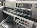 ４ＷＤ　ＣＶＴ　６６０ｃｃ　衝突被害軽減ブレーキ　横滑り防止装置　ＡＢＳ　運転席・助手席エアバッグ　アイドリングストップ　リヤ４枚リーフスプリング　荷台作業灯　あゆみ板掛テールゲート（福島県）の中古車