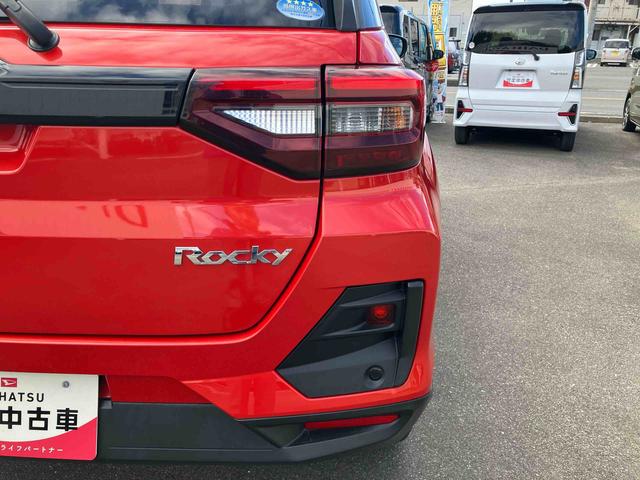 ロッキーＧ２ＷＤ　ＣＶＴ　ディスプレイオーディオ　衝突被害軽減ブレーキ　全方位モニター　横滑り防止装置　ＡＢＳ　アイドリングストップ　プッシュボタンスタート　オートエアコン　前席シートヒーター（福島県）の中古車