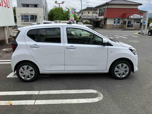 ミライースＸ　ＳＡIII２ＷＤ　ＣＶＴ　６６０ｃｃ　ＣＤオーディオ　衝突被害軽減ブレーキ　横滑り防止装置　ＡＢＳ　アイドリングストップ　マニュアルエアコン　パワーステアリング　電動格納ドアミラー　オートライト（福島県）の中古車