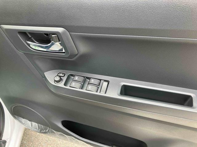 ミライースＸ　ＳＡIII２ＷＤ　ＣＶＴ　６６０ｃｃ　ＣＤオーディオ　衝突被害軽減ブレーキ　横滑り防止装置　ＡＢＳ　アイドリングストップ　マニュアルエアコン　パワーステアリング　電動格納ドアミラー　オートライト（福島県）の中古車