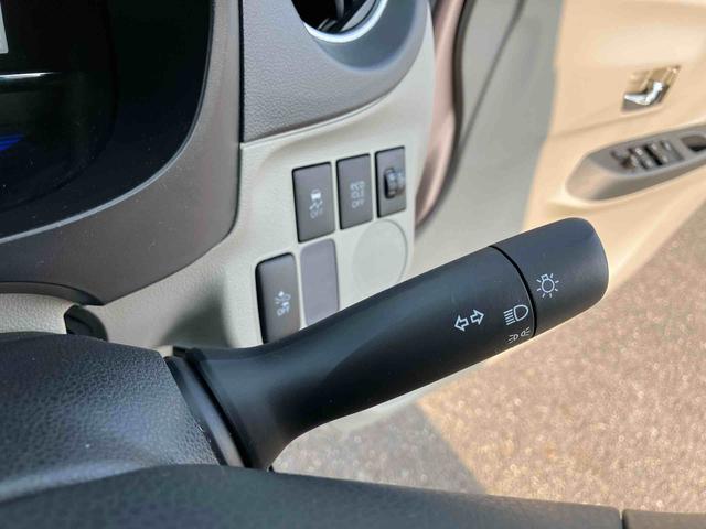 ミライースＸ　３５ｔｈアニバーサリーゴールドエディション　ＳＡ２ＷＤ　ＣＶＴ　６６０ｃｃ　衝突被害軽減ブレーキ　横滑り防止装置　ＡＢＳ　アイドリングストップ　ＣＤオーディオ　ＥＴＣ車載器　マニュアルエアコン（福島県）の中古車