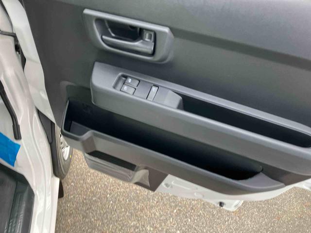 ハイゼットカーゴＤＸ４ＷＤ　ＣＶＴ　６６０ｃｃ　衝突被害軽減ブレーキ　横滑り防止装置　ＡＢＳ　アイドリングストップ　プッシュボタンスタート　両側スライドドア　マニュアルエアコン　パワーステアリング　届出済未使用車（福島県）の中古車