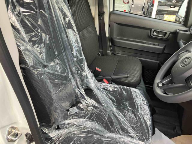 ハイゼットカーゴＤＸ４ＷＤ　ＣＶＴ　６６０ｃｃ　衝突被害軽減ブレーキ　横滑り防止装置　ＡＢＳ　アイドリングストップ　プッシュボタンスタート　両側スライドドア　マニュアルエアコン　パワーステアリング　届出済未使用車（福島県）の中古車