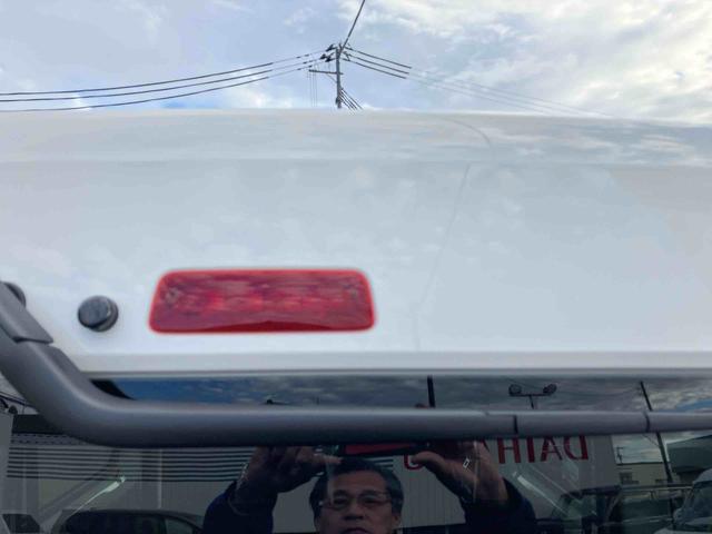 ハイゼットカーゴＤＸ４ＷＤ　ＣＶＴ　６６０ｃｃ　衝突被害軽減ブレーキ　横滑り防止装置　ＡＢＳ　アイドリングストップ　プッシュボタンスタート　両側スライドドア　マニュアルエアコン　パワーステアリング　届出済未使用車（福島県）の中古車