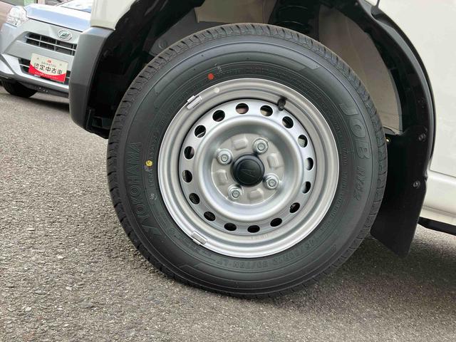 ハイゼットカーゴＤＸ４ＷＤ　ＣＶＴ　６６０ｃｃ　衝突被害軽減ブレーキ　横滑り防止装置　ＡＢＳ　アイドリングストップ　プッシュボタンスタート　両側スライドドア　マニュアルエアコン　パワーステアリング　届出済未使用車（福島県）の中古車