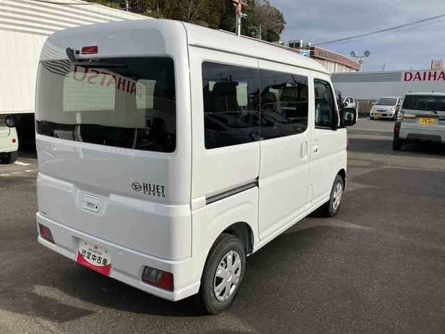 ハイゼットカーゴクルーズターボ４ＷＤ　ＣＶＴ　６６０ｃｃ　両側スライドドア　衝突被害軽減ブレーキ　横滑り防止装置　ＡＢＳ　アイドリングストップ　プッシュボタンスタート　リヤヒーター　前席パワーウィンドウ　届出済未使用車（福島県）の中古車