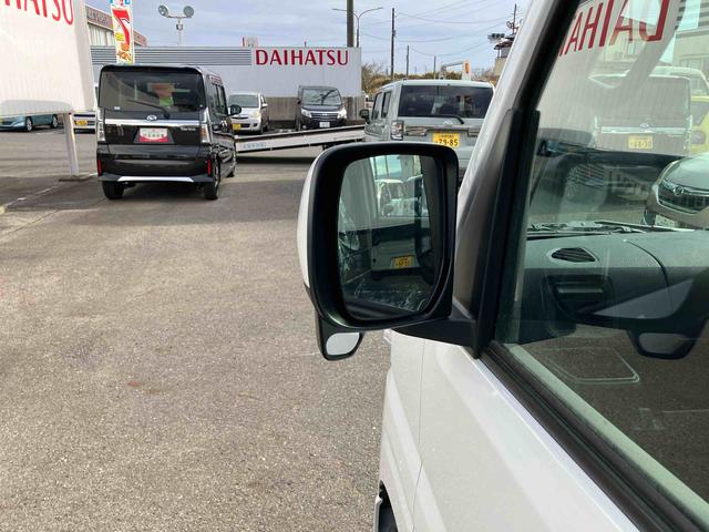 ハイゼットカーゴクルーズターボ４ＷＤ　ＣＶＴ　６６０ｃｃ　両側スライドドア　衝突被害軽減ブレーキ　横滑り防止装置　ＡＢＳ　アイドリングストップ　プッシュボタンスタート　リヤヒーター　前席パワーウィンドウ　届出済未使用車（福島県）の中古車