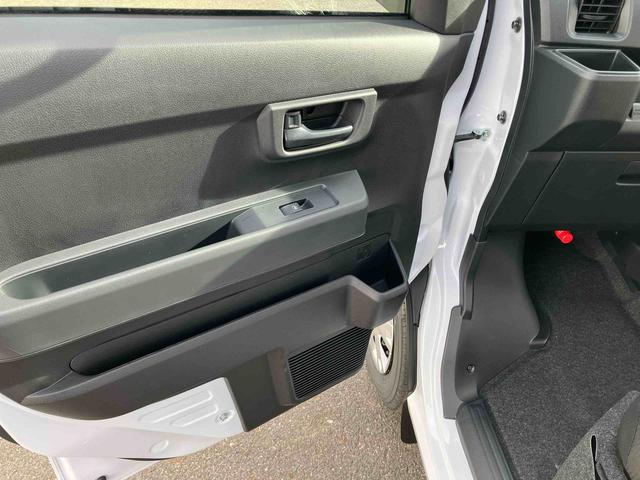 ハイゼットカーゴクルーズターボ４ＷＤ　ＣＶＴ　６６０ｃｃ　両側スライドドア　衝突被害軽減ブレーキ　横滑り防止装置　ＡＢＳ　アイドリングストップ　プッシュボタンスタート　リヤヒーター　前席パワーウィンドウ　届出済未使用車（福島県）の中古車