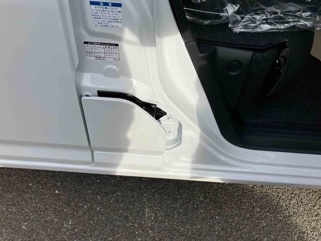 ハイゼットカーゴクルーズターボ４ＷＤ　ＣＶＴ　６６０ｃｃ　両側スライドドア　衝突被害軽減ブレーキ　横滑り防止装置　ＡＢＳ　アイドリングストップ　プッシュボタンスタート　リヤヒーター　前席パワーウィンドウ　届出済未使用車（福島県）の中古車