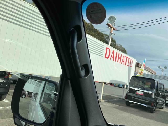 ハイゼットカーゴクルーズターボ４ＷＤ　ＣＶＴ　６６０ｃｃ　両側スライドドア　衝突被害軽減ブレーキ　横滑り防止装置　ＡＢＳ　アイドリングストップ　プッシュボタンスタート　リヤヒーター　前席パワーウィンドウ　届出済未使用車（福島県）の中古車