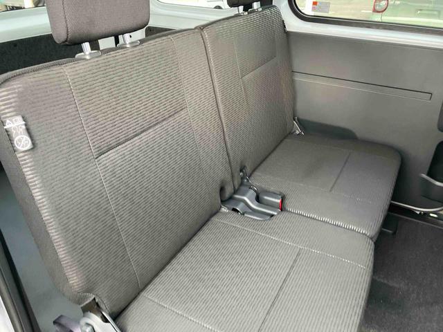 ハイゼットカーゴクルーズターボ４ＷＤ　ＣＶＴ　６６０ｃｃ　両側スライドドア　衝突被害軽減ブレーキ　横滑り防止装置　ＡＢＳ　アイドリングストップ　プッシュボタンスタート　リヤヒーター　前席パワーウィンドウ　届出済未使用車（福島県）の中古車