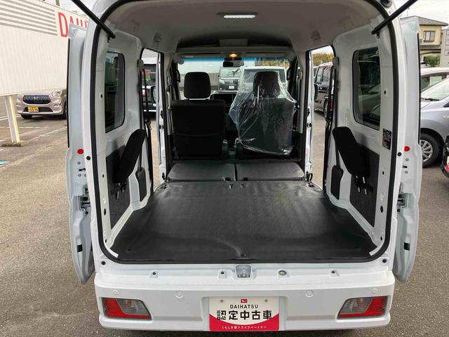 ハイゼットカーゴクルーズターボ４ＷＤ　ＣＶＴ　６６０ｃｃ　両側スライドドア　衝突被害軽減ブレーキ　横滑り防止装置　ＡＢＳ　アイドリングストップ　プッシュボタンスタート　リヤヒーター　前席パワーウィンドウ　届出済未使用車（福島県）の中古車