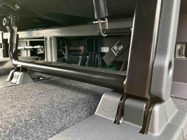 ハイゼットカーゴクルーズターボ４ＷＤ　ＣＶＴ　６６０ｃｃ　両側スライドドア　衝突被害軽減ブレーキ　横滑り防止装置　ＡＢＳ　アイドリングストップ　プッシュボタンスタート　リヤヒーター　前席パワーウィンドウ　届出済未使用車（福島県）の中古車