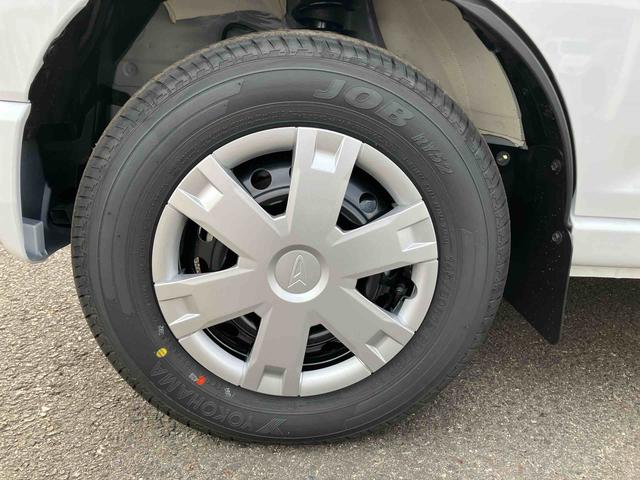 ハイゼットカーゴクルーズターボ４ＷＤ　ＣＶＴ　６６０ｃｃ　両側スライドドア　衝突被害軽減ブレーキ　横滑り防止装置　ＡＢＳ　アイドリングストップ　プッシュボタンスタート　リヤヒーター　前席パワーウィンドウ　届出済未使用車（福島県）の中古車