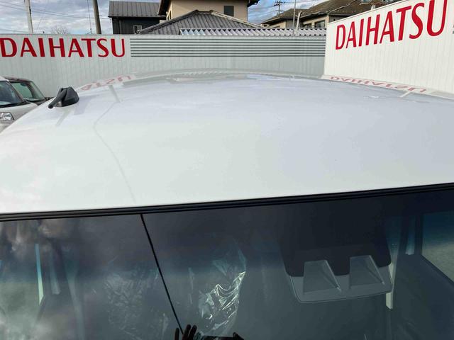 ハイゼットカーゴクルーズターボ４ＷＤ　ＣＶＴ　６６０ｃｃ　両側スライドドア　衝突被害軽減ブレーキ　横滑り防止装置　ＡＢＳ　アイドリングストップ　プッシュボタンスタート　リヤヒーター　前席パワーウィンドウ　届出済未使用車（福島県）の中古車