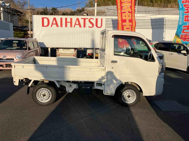 ハイゼットトラックスタンダード　４ＷＤ４ＷＤ　ＣＶＴ　６６０ｃｃ　５速マニュアル　三方開　運転席エアバッグ　エアコン　パワーステアリング（福島県）の中古車