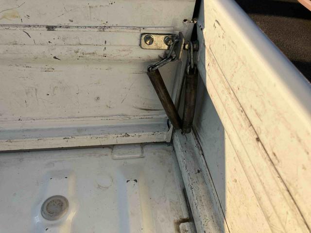 ハイゼットトラックスタンダード　４ＷＤ４ＷＤ　ＣＶＴ　６６０ｃｃ　５速マニュアル　三方開　運転席エアバッグ　エアコン　パワーステアリング（福島県）の中古車