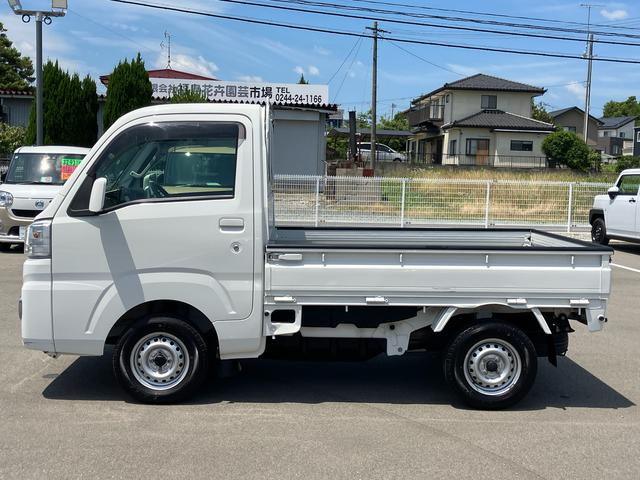 ハイゼットトラックＥＸＴ２ＷＤ　６６０ｃｃ　５速マニュアル　ナビ　バックモニター　ＥＴＣ車載器　エアコン　パワーステアリング　パワーウィンドウ　大型乗降アシストグリップ　荷台作業灯　運転席エアバッグ　ワンオーナー車（福島県）の中古車