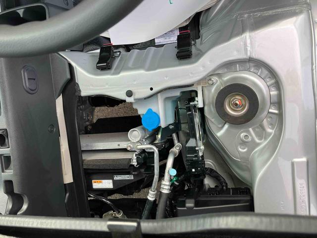 キャリイトラックＫＣスペシャルパートタイム４ＷＤ　６６０ｃｃ　フロア４ＡＴ　デュアルカメラブレーキサポート　運転席・助手席エアバッグ　カーナビ　バックモニター　アイドリングストップ　マニュアルエアコン　パワーウィンドウ（福島県）の中古車