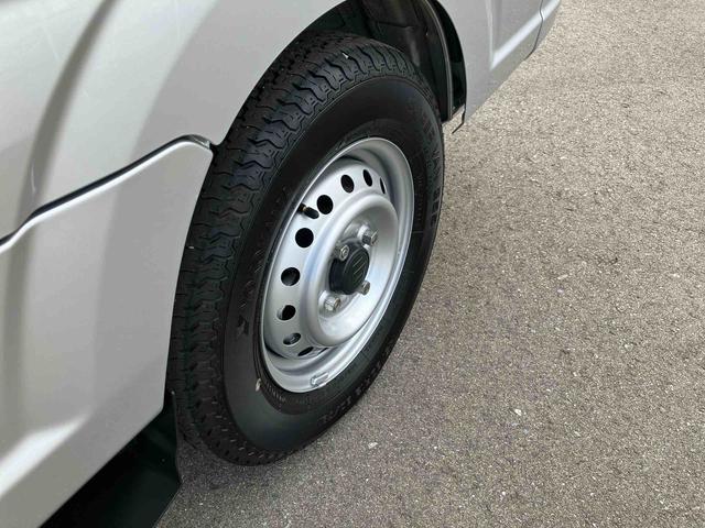 キャリイトラックＫＣスペシャルパートタイム４ＷＤ　６６０ｃｃ　フロア４ＡＴ　デュアルカメラブレーキサポート　運転席・助手席エアバッグ　カーナビ　バックモニター　アイドリングストップ　マニュアルエアコン　パワーウィンドウ（福島県）の中古車